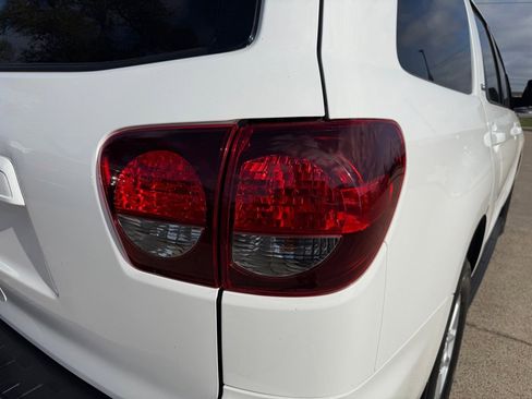 Used 2019 Toyota Sequoia SR5 RWD image 10