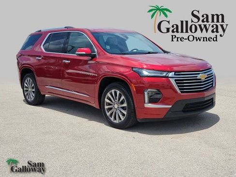 Used 2023 Chevrolet Traverse Premier w/ LPO, Floor Liner Package FWD image 1