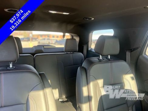 Used 2023 Chevrolet Traverse RS w/ LPO, Floor Liner Package image 23