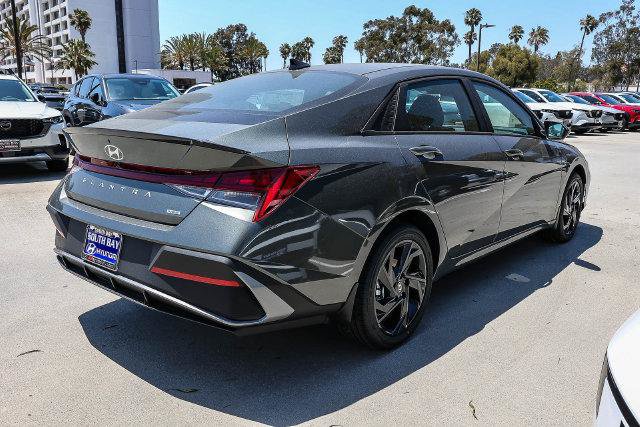 New 2026 Hyundai Elantra SEL FWD image 4