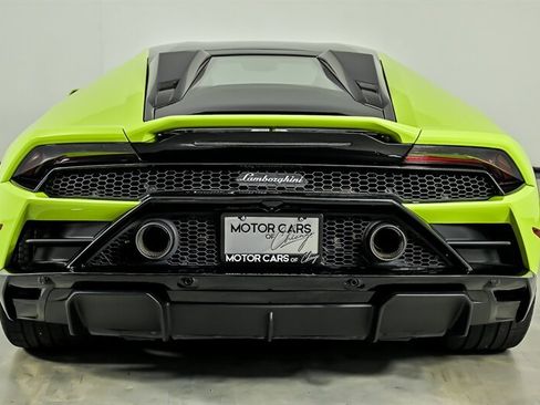 Used 2022 Lamborghini Huracan EVO RWD image 9