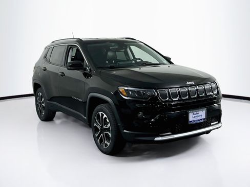 Used 2022 Jeep Compass Limited AWD/4WD image 3