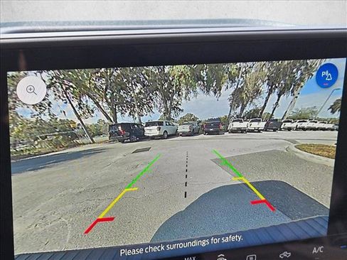 Used 2025 Ford Maverick XLT w/ XLT Luxury Package image 13