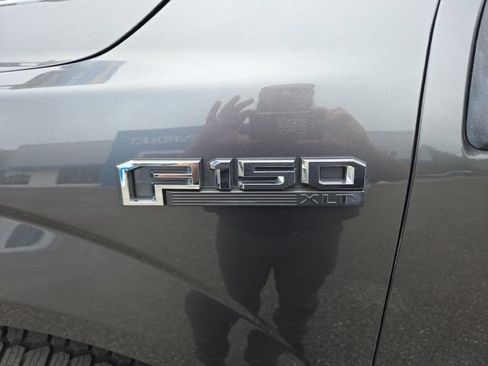 Used 2019 Ford F150 XLT w/ Equipment Group 302A Luxury AWD/4WD image 44