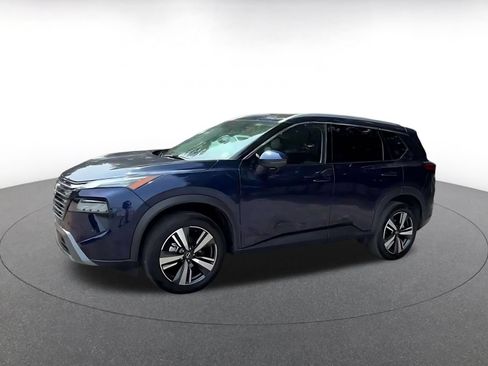 Used 2026 Nissan Rogue SL FWD image 8