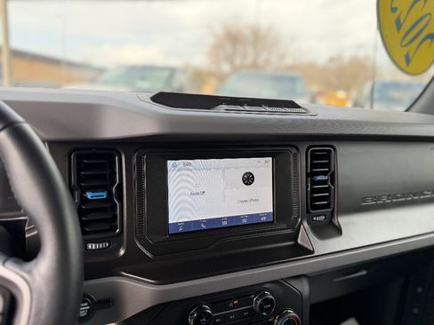 Used 2023 Ford Bronco Black Diamond image 16