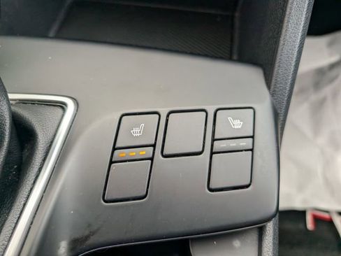 Used 2024 Kia Sportage LX image 4