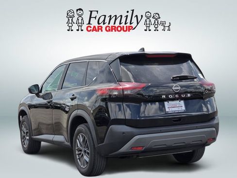 Used 2023 Nissan Rogue S FWD image 3