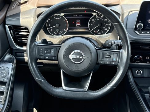 Used 2023 Nissan Rogue SL AWD/4WD image 17