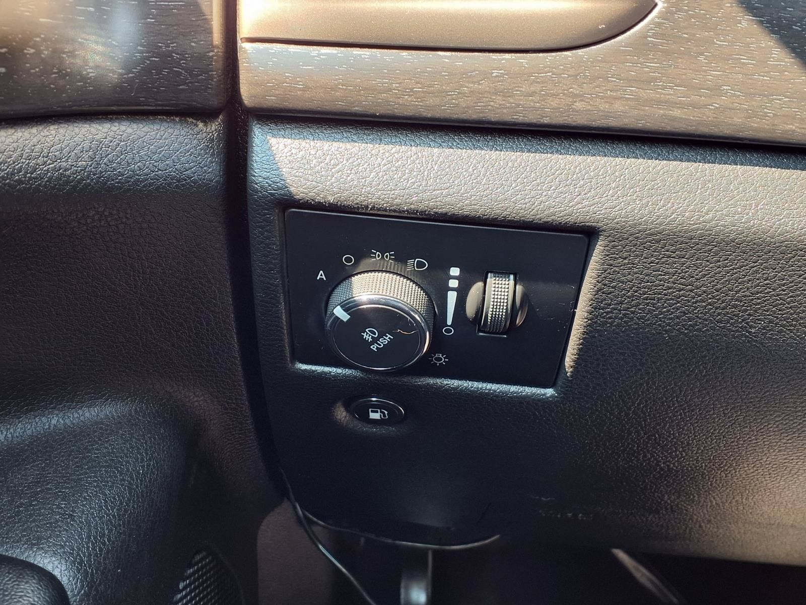Used 2017 Jeep Grand Cherokee Laredo w/ Quick Order Package 2BE RWD image 9