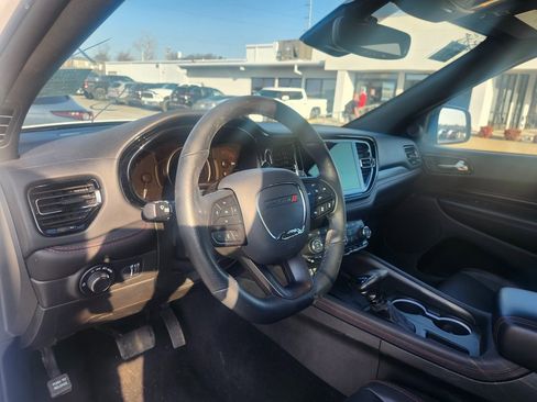 Used 2025 Dodge Durango GT image 19