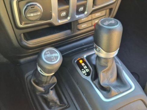 Used 2023 Jeep Wrangler Sport AWD/4WD image 11