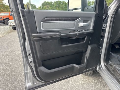 Used 2023 RAM 2500 Big Horn w/ Level 1 Equipment Group image 24