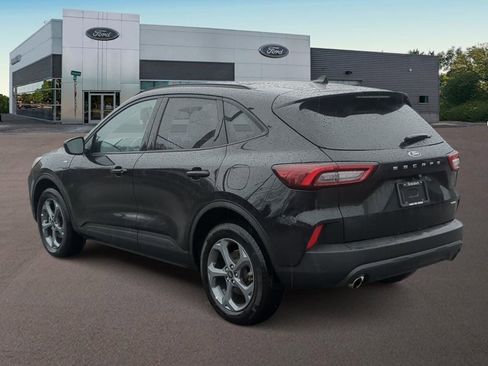 Used 2025 Ford Escape ST-Line image 8