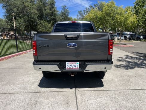 Used 2015 Ford F150 XLT w/ Equipment Group 302A Luxury AWD/4WD image 4
