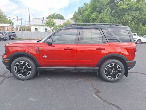 Certified 2024 Ford Bronco Sport Outer Banks w/ Tech Package AWD/4WD image 6