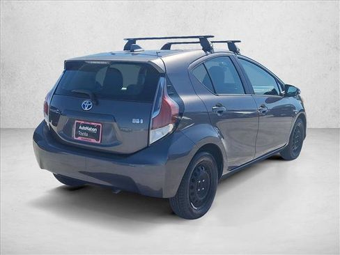 Used 2015 Toyota Prius C Two w/ Preferred Accessory Package FWD image 5