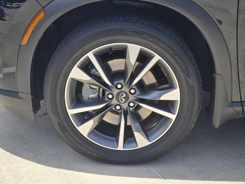 Used 2025 INFINITI QX60 Luxe w/ Vision Package FWD image 12