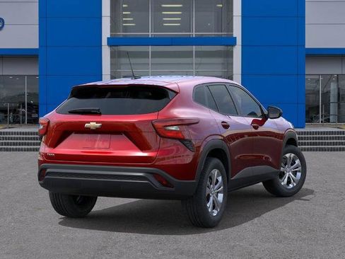 New 2026 Chevrolet Trax LS FWD image 4