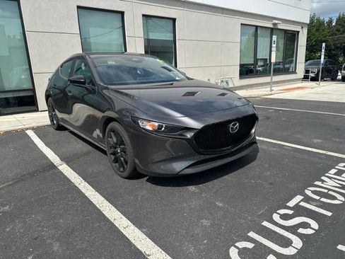 Used 2024 MAZDA MAZDA3 s FWD image 4
