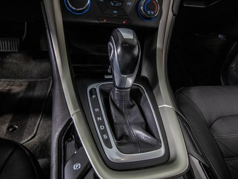 Used 2015 Ford Fusion SE w/ Equipment Group 202A FWD image 23