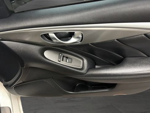 Used 2015 INFINITI Q50 Premium w/ Navigation Package RWD image 18