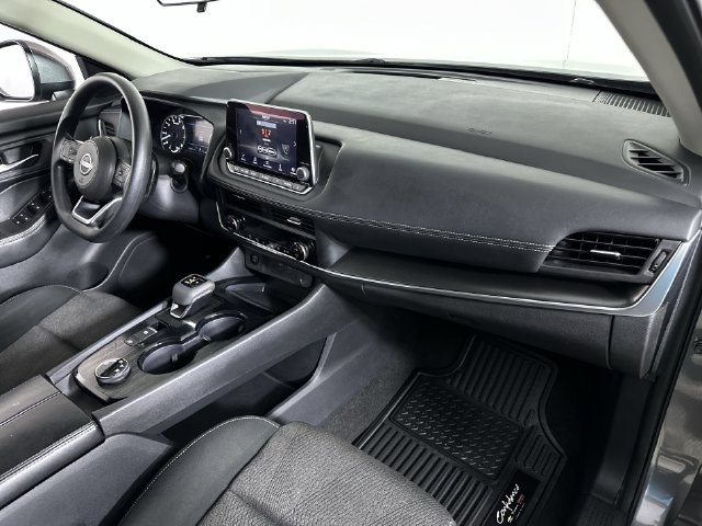 Used 2024 Nissan Rogue SV AWD/4WD image 30
