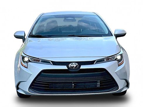 Certified 2026 Toyota Corolla LE FWD image 4