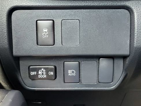 Used 2023 Toyota Tacoma SR AWD/4WD image 21