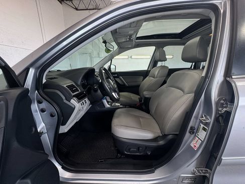 Used 2017 Subaru Forester 2.5i Limited AWD/4WD image 12