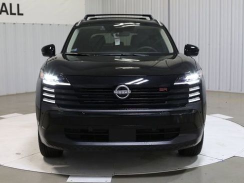 New 2026 Nissan Kicks SR w/ Illumination Package FWD image 3