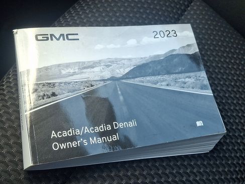 Used 2023 GMC Acadia SLE AWD/4WD image 25