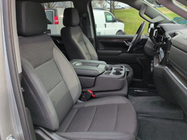 Used 2024 Chevrolet Silverado 1500 RST AWD/4WD image 30