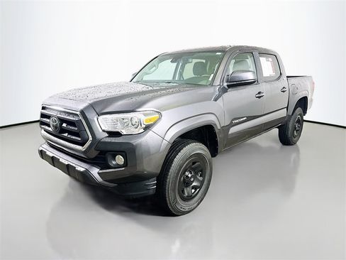 Used 2022 Toyota Tacoma SR5 image 3