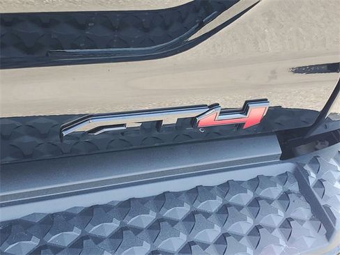 New 2025 GMC Canyon AT4 w/ Nightfall Edition image 28