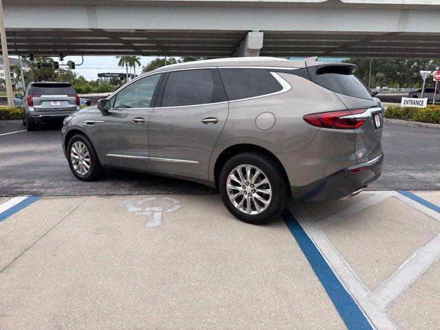 Used 2019 Buick Enclave Premium w/ Experience Buick Package FWD image 5