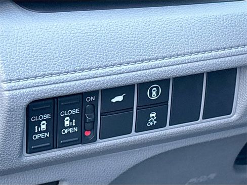 Used 2024 Honda Odyssey EX-L image 10