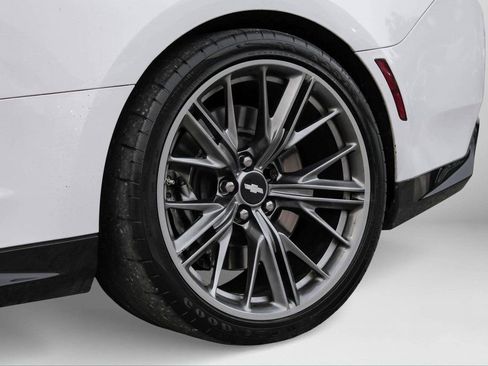 Used 2018 Chevrolet Camaro ZL1 image 37