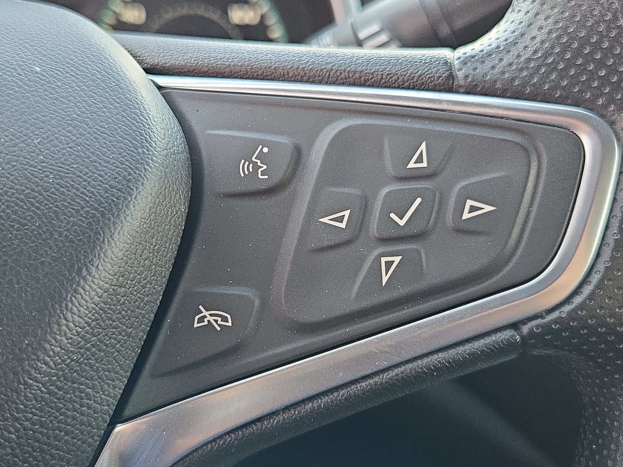 Used 2023 Chevrolet Malibu LT FWD image 28