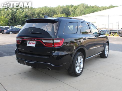 Used 2025 Dodge Durango GT AWD/4WD image 3