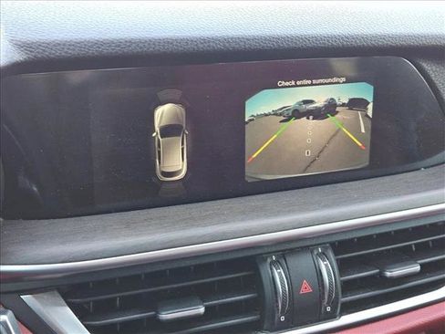 Used 2018 Alfa Romeo Stelvio Ti Sport image 9