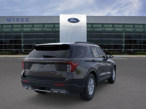 New 2026 Ford Explorer Active w/ Active Comfort Package RWD image 8