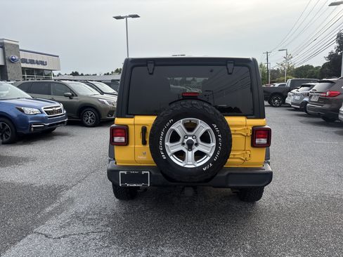 Used 2018 Jeep Wrangler Unlimited Sport S AWD/4WD image 20