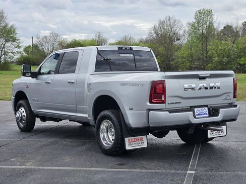 New 2026 RAM 3500 Laramie w/ Sport Appearance Package AWD/4WD image 7