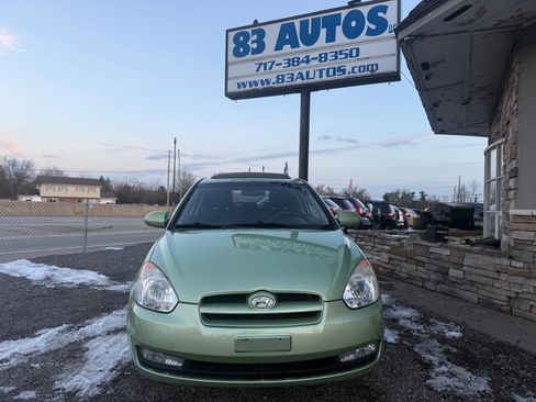 Used 2009 Hyundai Accent SE w/ Premium Equipment Pkg 4 image 2
