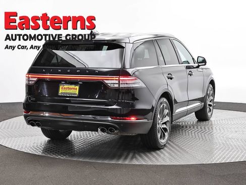 Used 2025 Lincoln Aviator Reserve w/ Illumination Package AWD/4WD image 5