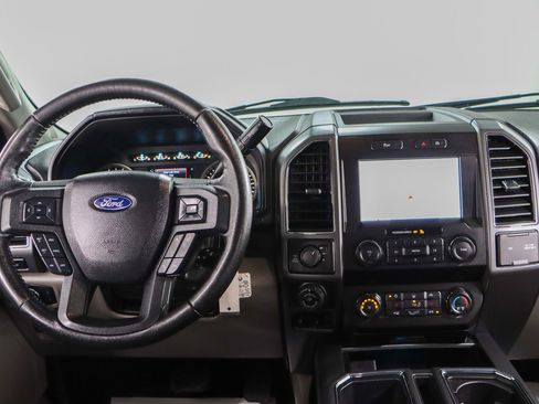 Used 2020 Ford F150 XLT w/ Equipment Group 302A Luxury image 15