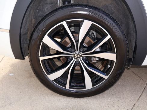 Used 2026 Volkswagen Atlas SEL Premium R-Line AWD/4WD image 9