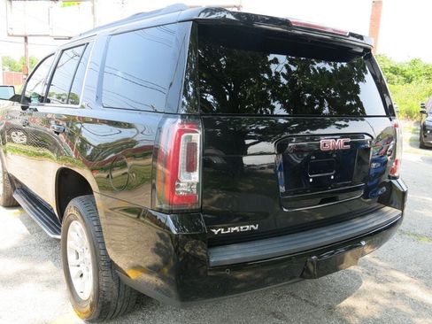 Used 2020 GMC Yukon SLT AWD/4WD image 3