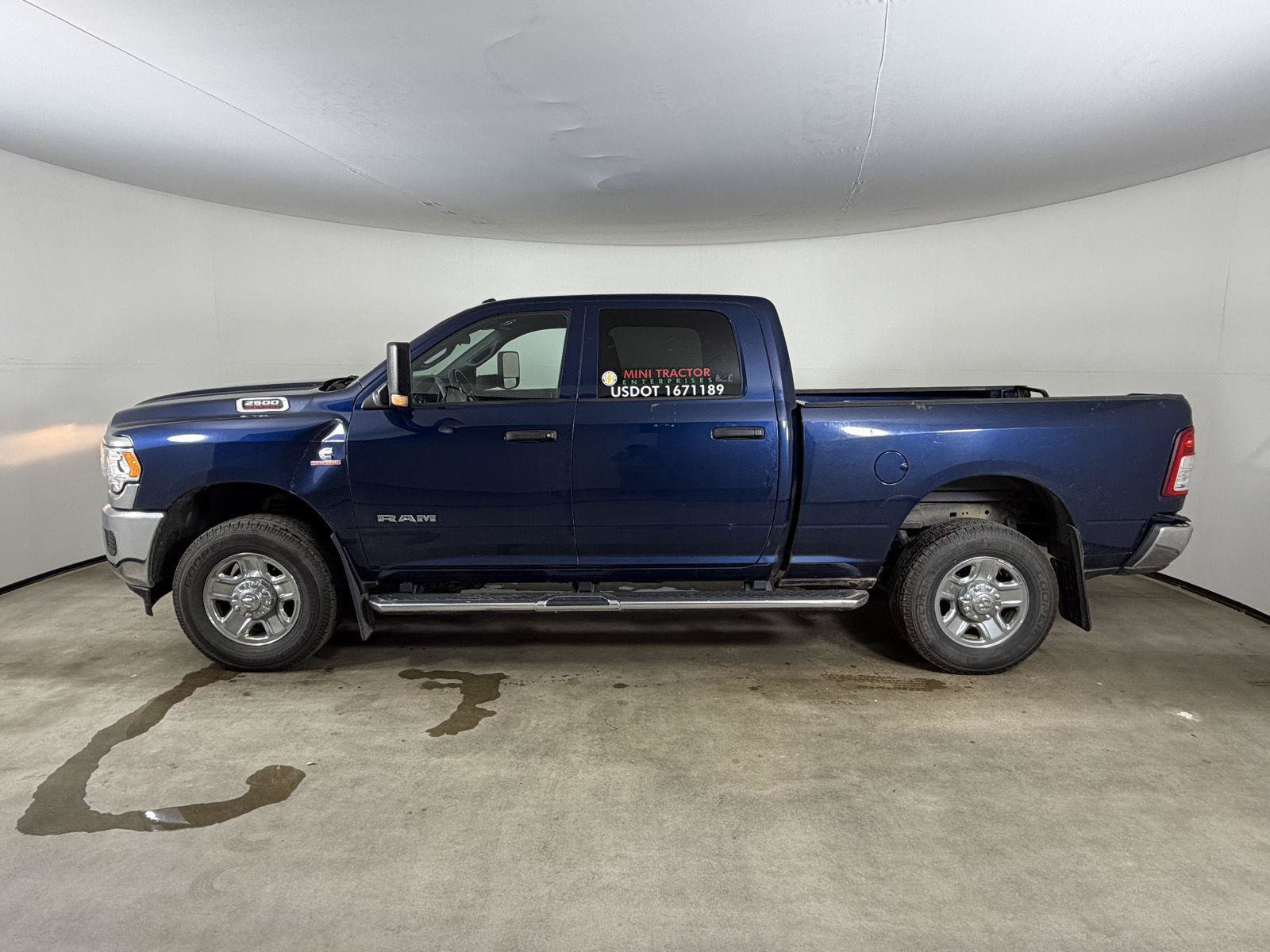 Used 2022 RAM 2500 Tradesman w/ Chrome Appearance Group AWD/4WD image 10